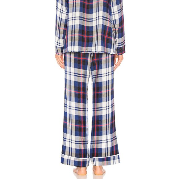 NWT Revlove Plush Ultra Soft Woven PJ Set Size S - Picture 2 of 3
